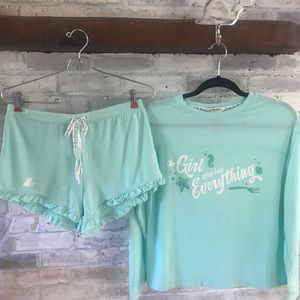 DISNEY NWT The Girl Who Has Everything Pajamas!